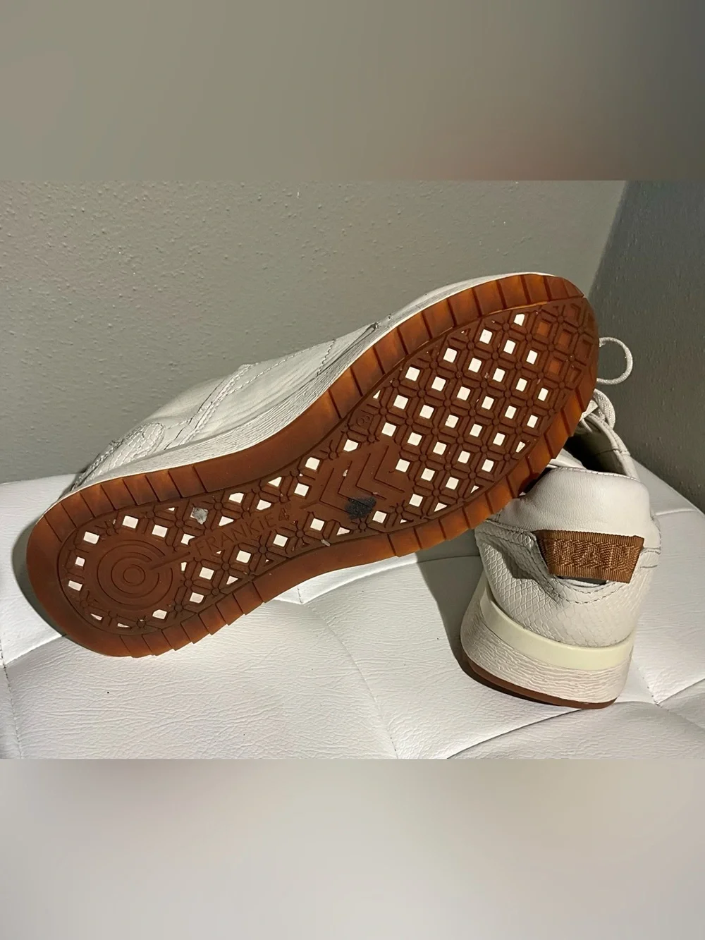 Frankie4 White Leather Casual Sneakers 8